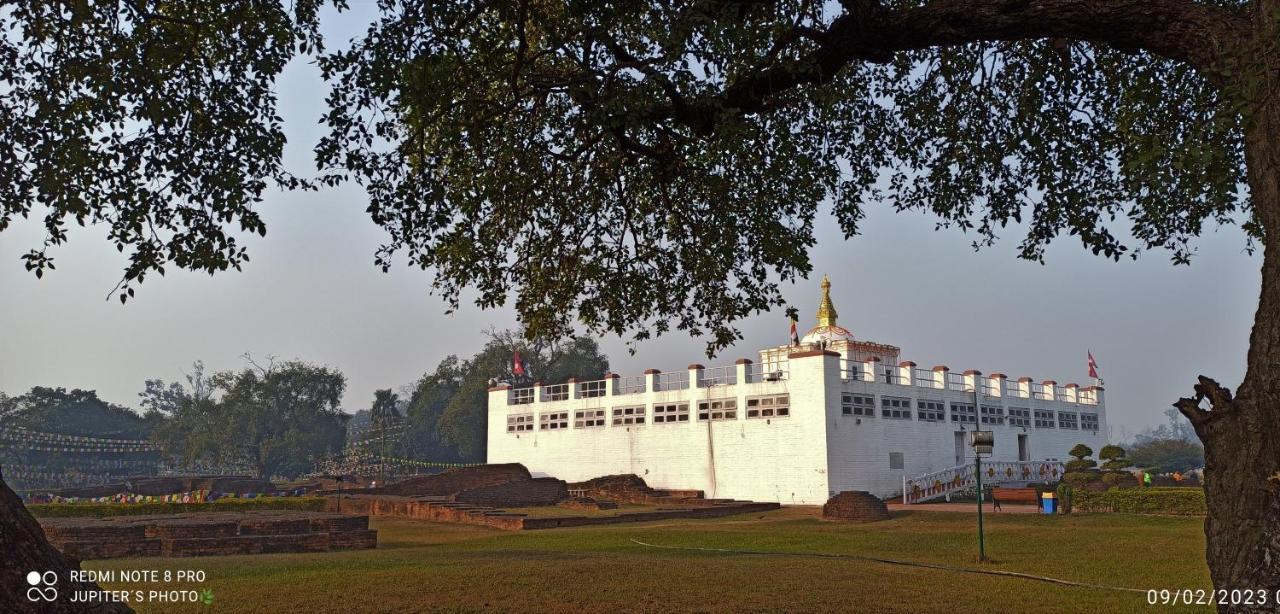 The Lumbini Village Lodge المظهر الخارجي الصورة